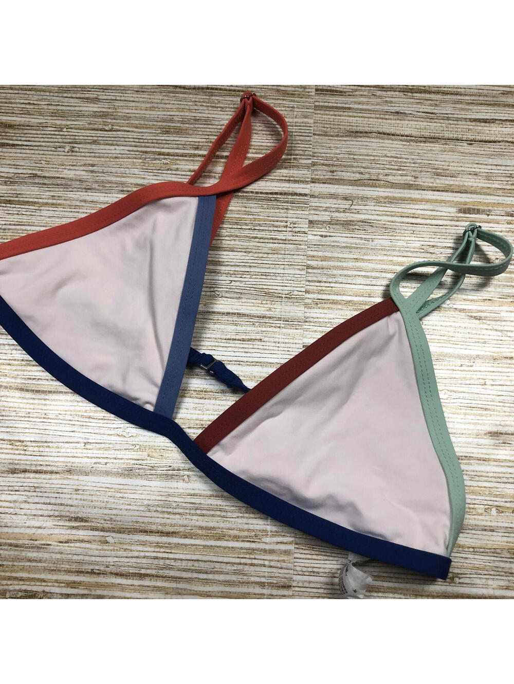 2906 Tavik Triangle swim top Pink size M uec